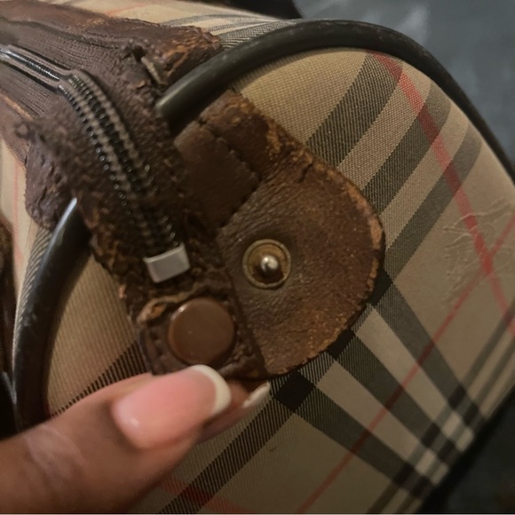 Authentic Vintage Burberrys Boston Bag - Picture 6 of 8